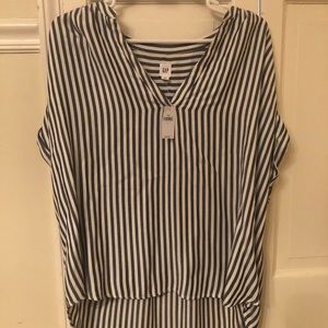 Gap L NWT Roll Sleeve Popover Top